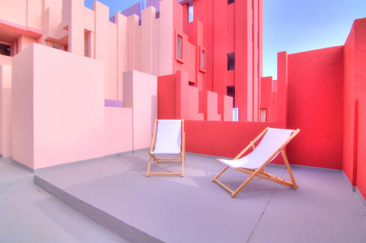 In The Red Building By Ricardo Bofill - Muralla Roja Apartment Calpe